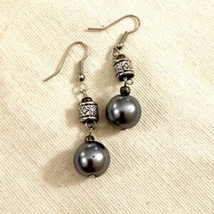 Vintage Gray Faux Pearl Drop Earrings